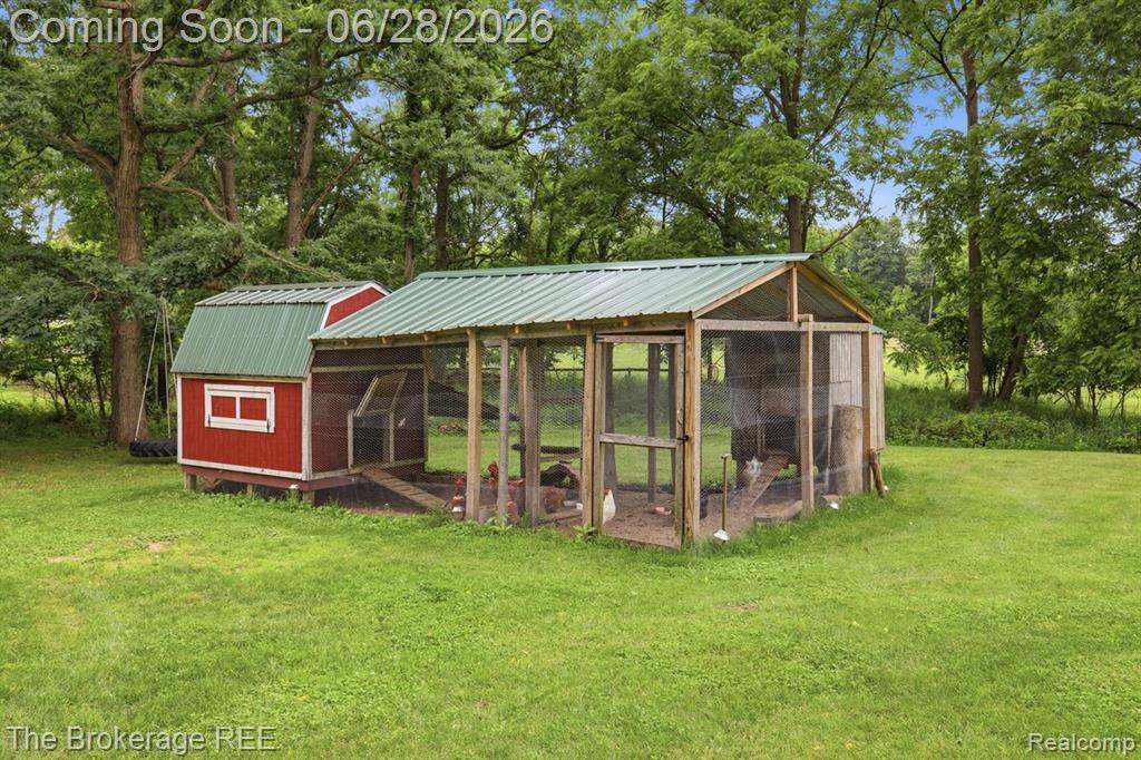 8475 Knox Road, Clarkston, MI 48348 — Photo 58