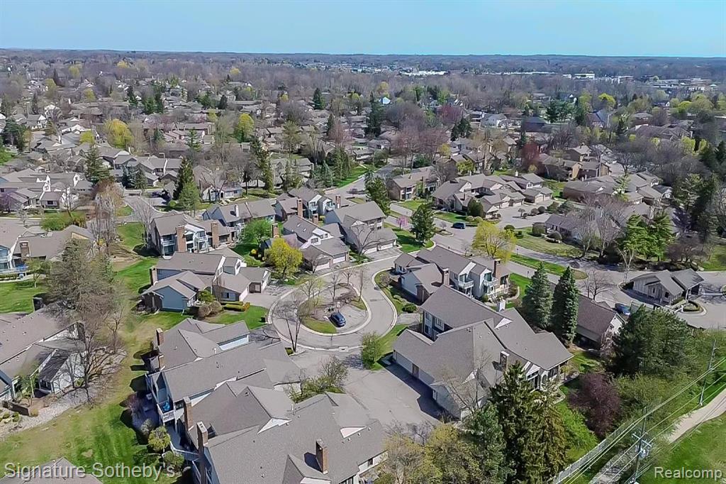 6015 PEBBLE LANE, West Bloomfield, MI — Photo 66