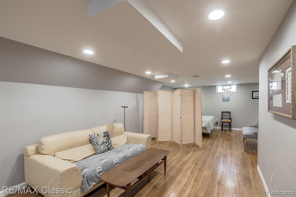 4422 Rosewold Avenue, Royal Oak, MI 48073 — Photo 20