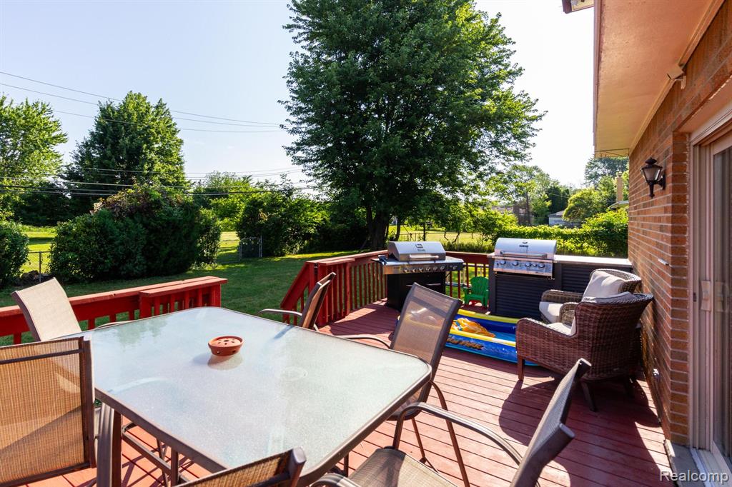 8345 E 14 Mile Road, Sterling Heights, MI 48312 — Photo 38