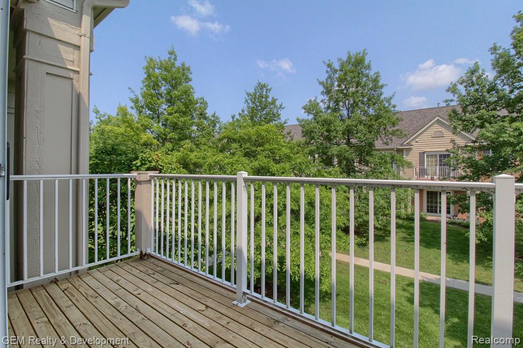 40420 BLYTHEFIELD Lane, Canton, MI 48188 — Photo 21