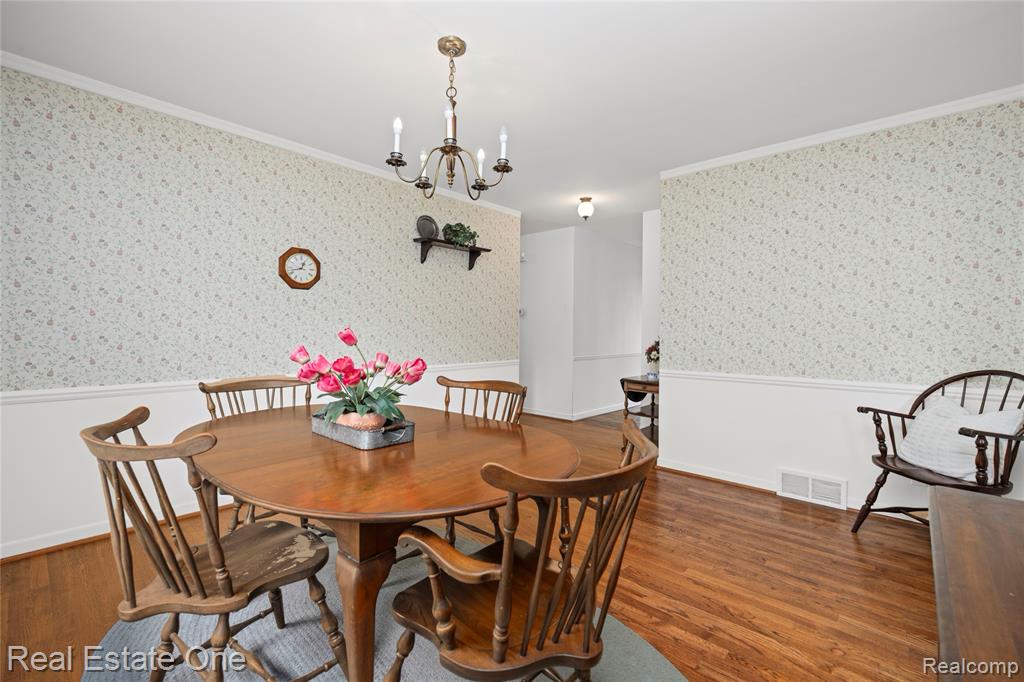 1675 Ledbury Drive, Bloomfield Hills, MI 48304 — Photo 23