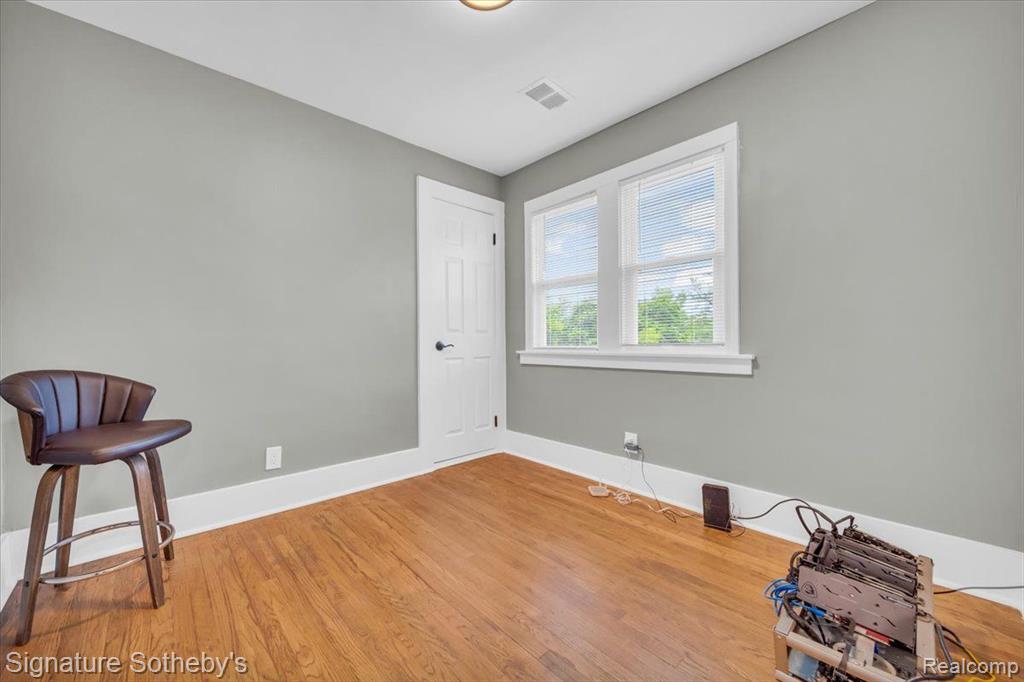 4245 Crane, Detroit, MI 48214 — Photo 16