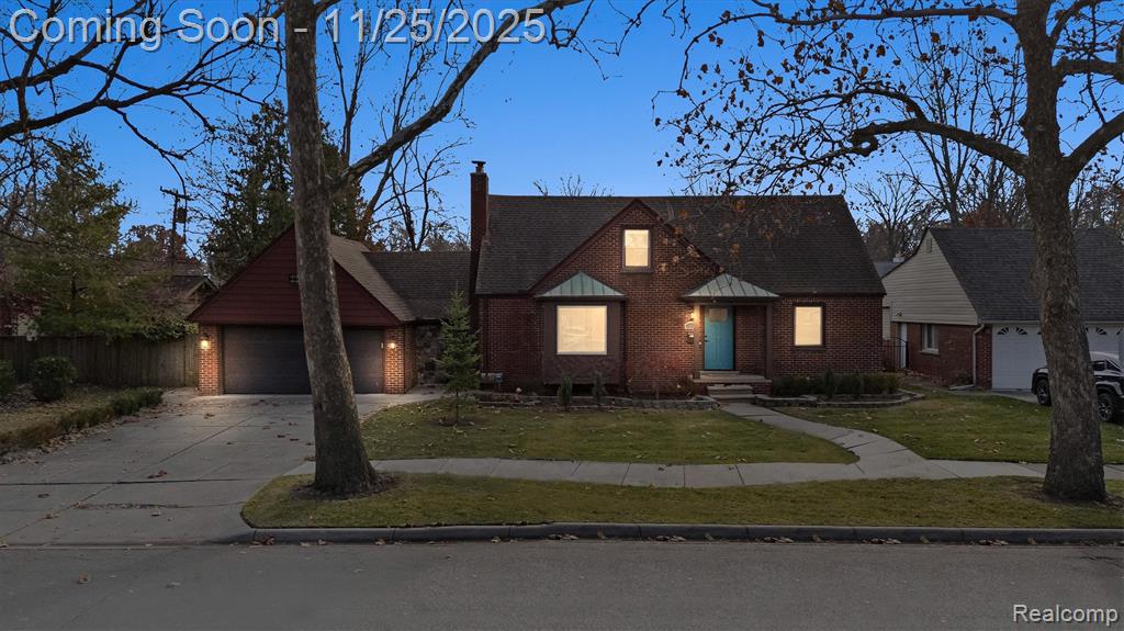 13111 Nadine Avenue, Huntington Woods, MI — Photo 2