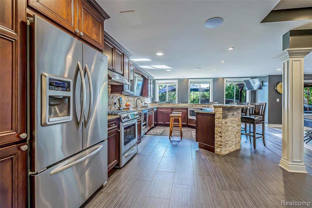 24935 Ravine Drive, South Lyon, MI 48178 — Photo 34