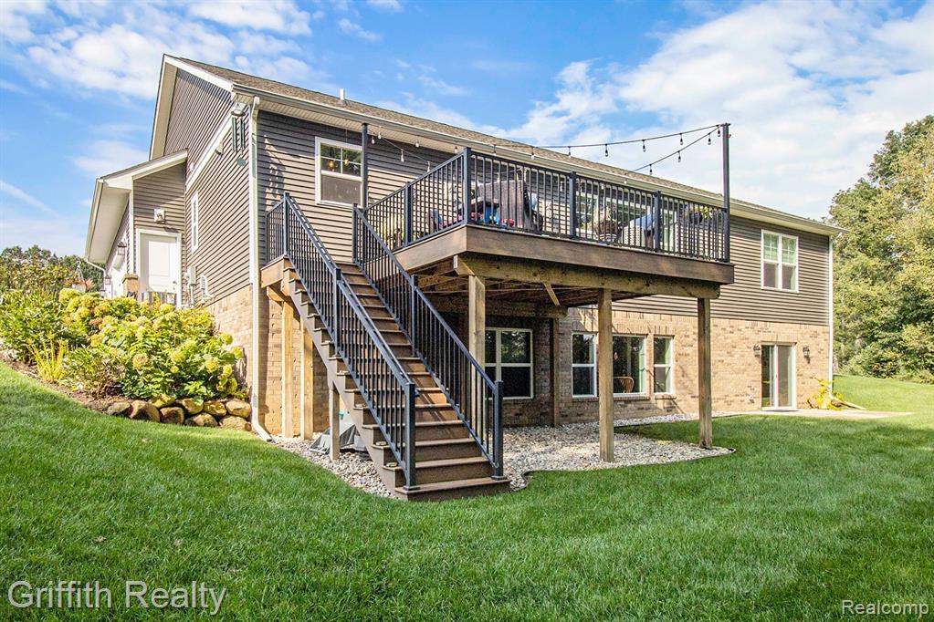 8285 MEADOW CREEK Lane, Pinckney, MI 48169 — Photo 41