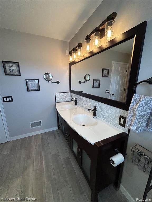 6031 HOLT Road, Holt, MI 48842 — Photo 16