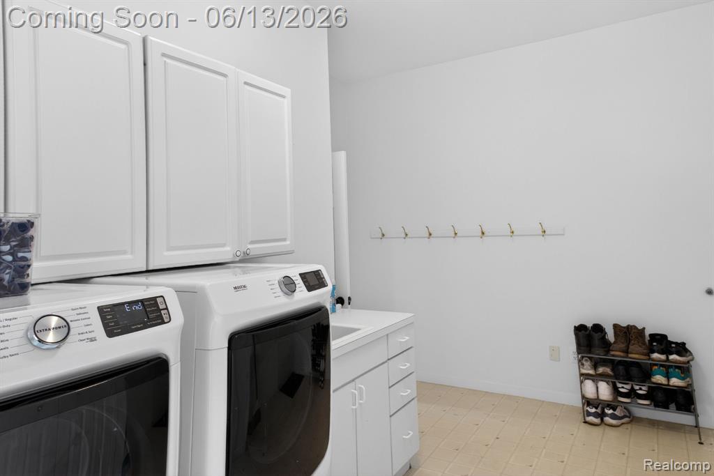 9961 Cross Creek Drive, South Lyon, MI 48178 — Photo 64