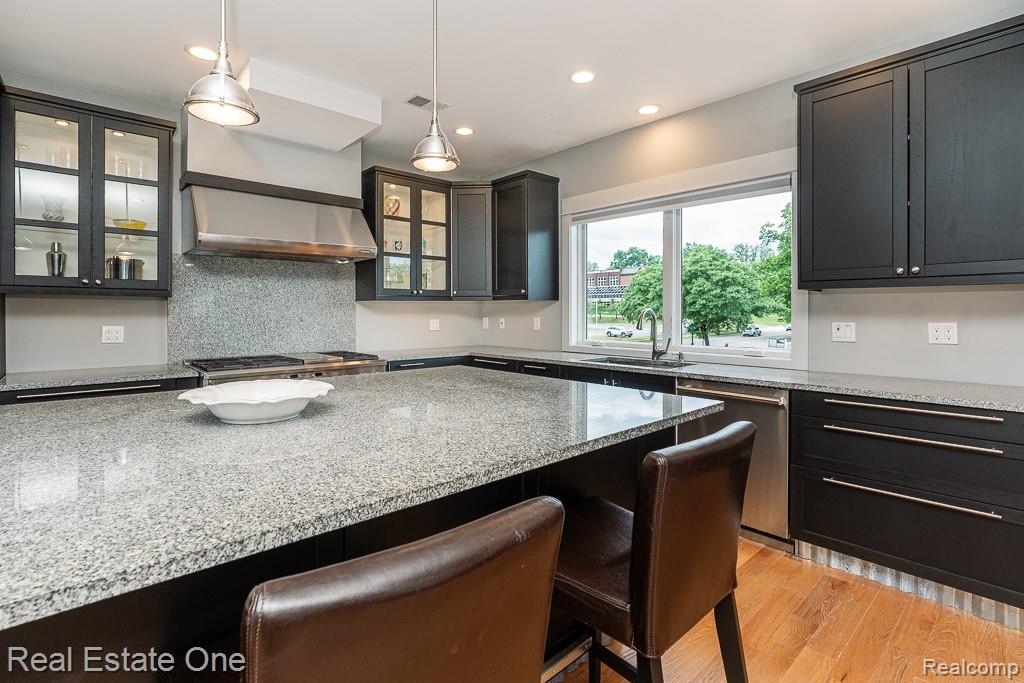 426 W University Drive, Rochester, MI 48307 — Photo 30