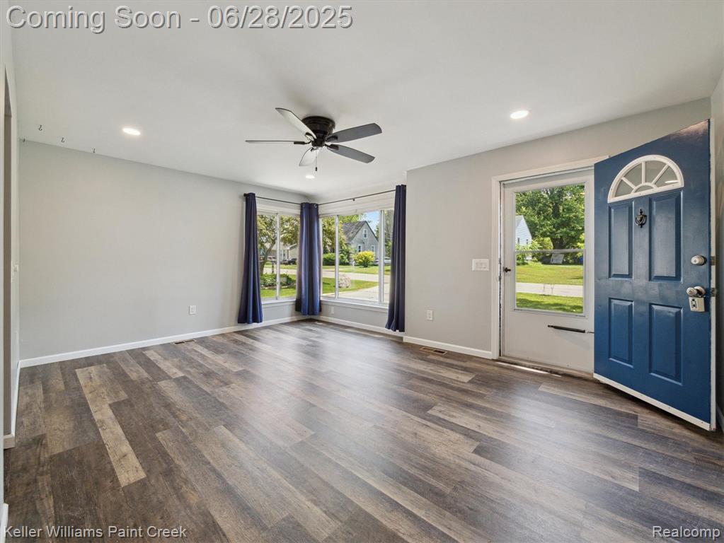 7447 Crissman Street, Utica, MI 48317 — Photo 7