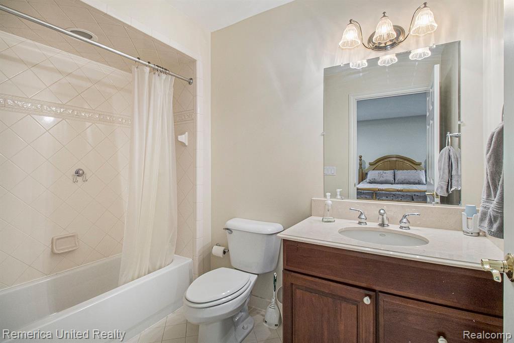 5259 RIVER RIDGE Drive, Brighton, MI 48116 — Photo 42