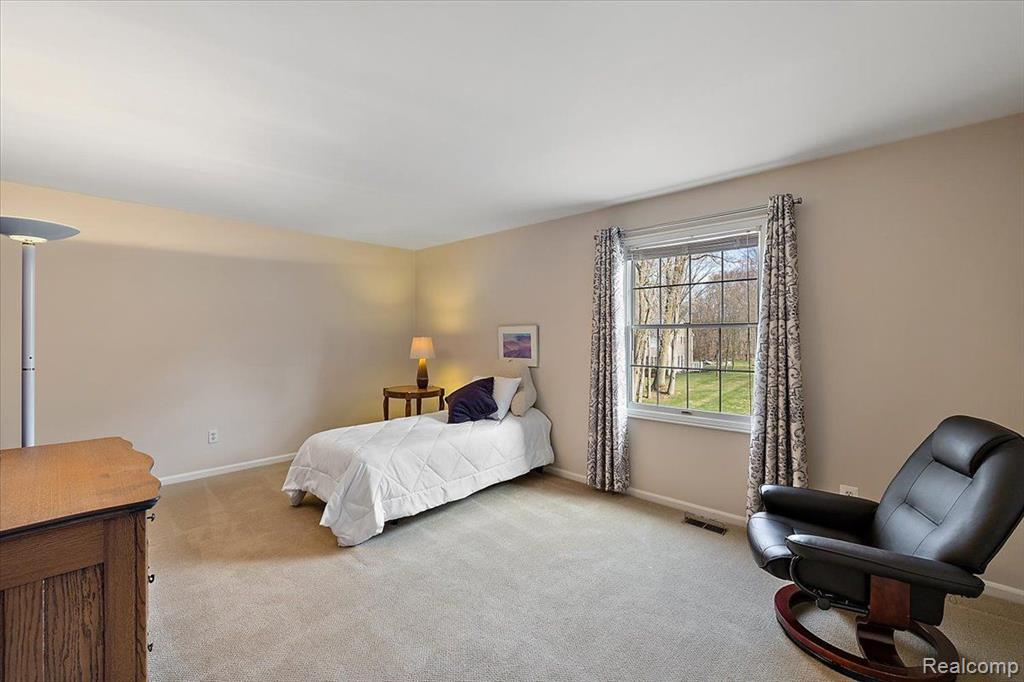 762 KENSINGTON Lane, Bloomfield Hills, MI 48304 — Photo 32