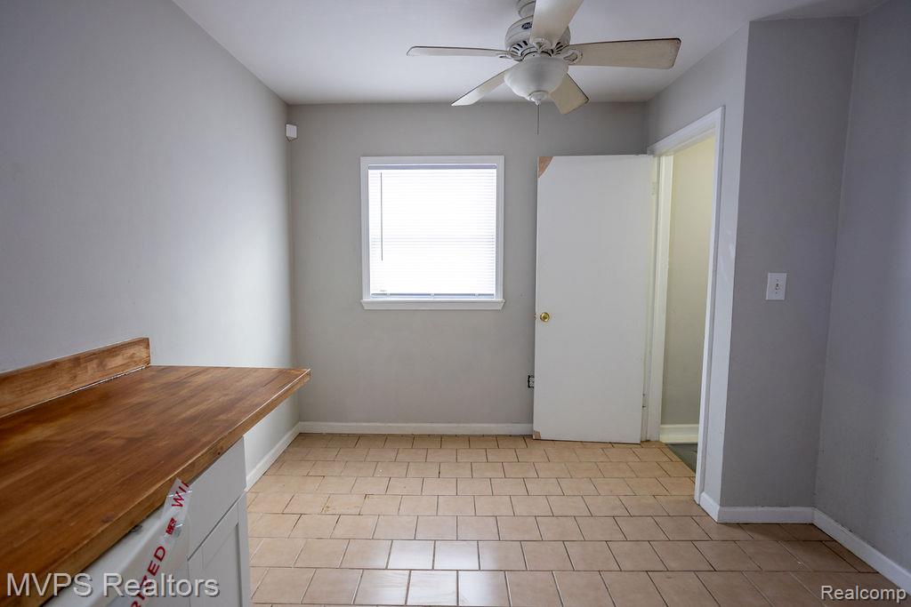 1107 E Muir Avenue, Hazel Park, MI 48030 — Photo 7
