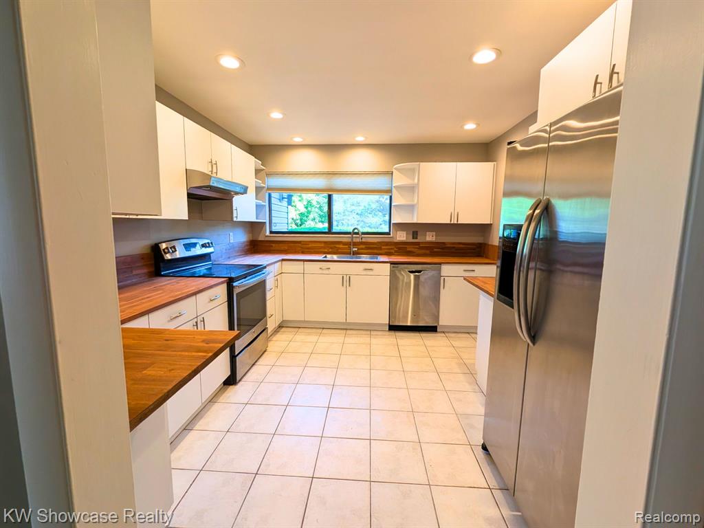 6164 Palomino Court, West Bloomfield, MI — Photo 11