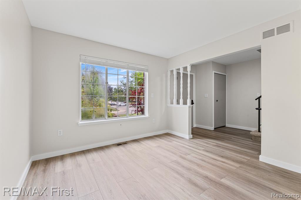 4905 Coventry Street, Royal Oak, MI 48073 — Photo 8