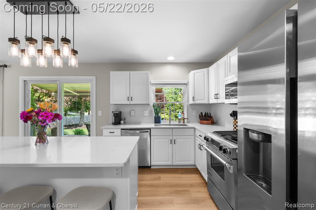 931 S Parkwood Drive, South Lyon, MI 48178 — Photo 17
