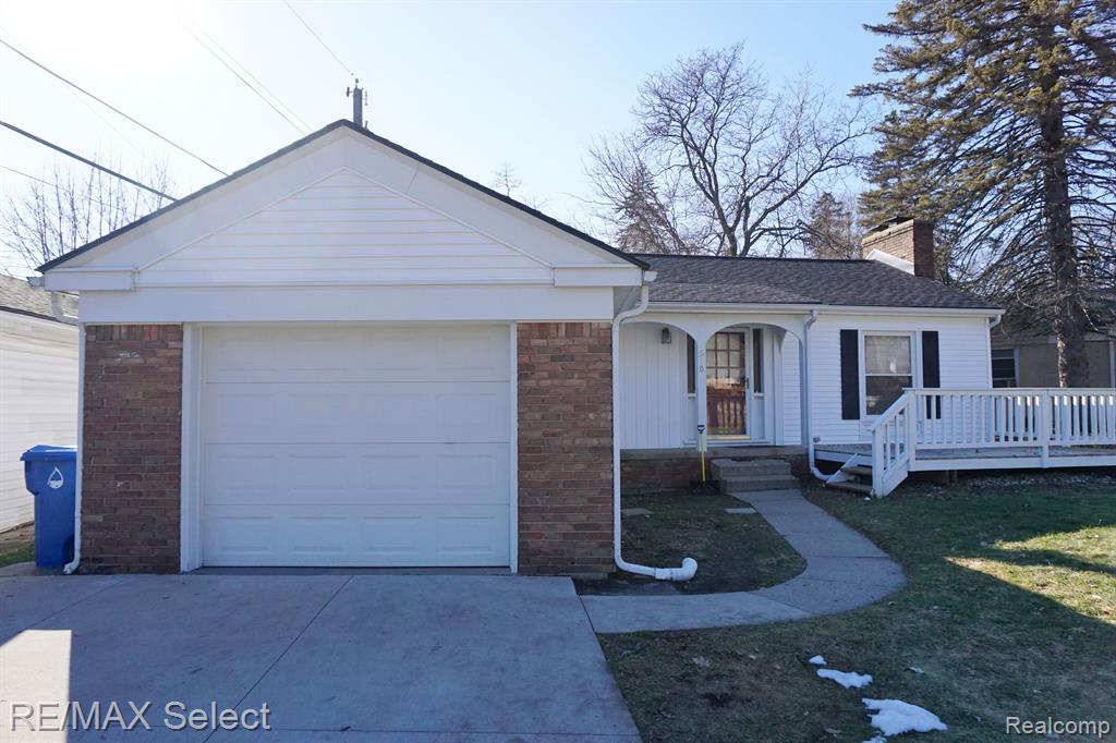570 SHOREVIEW Drive, Waterford, MI 48328 — Photo 3