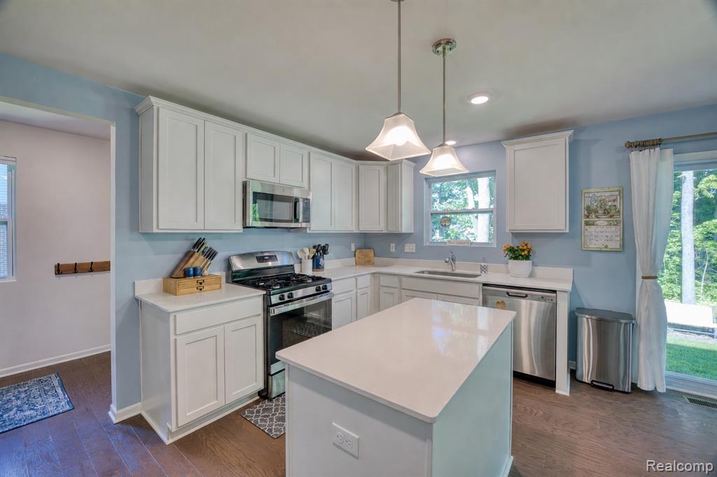 14212 Laurelwood Drive, Van Buren, MI 48111 — Photo 20