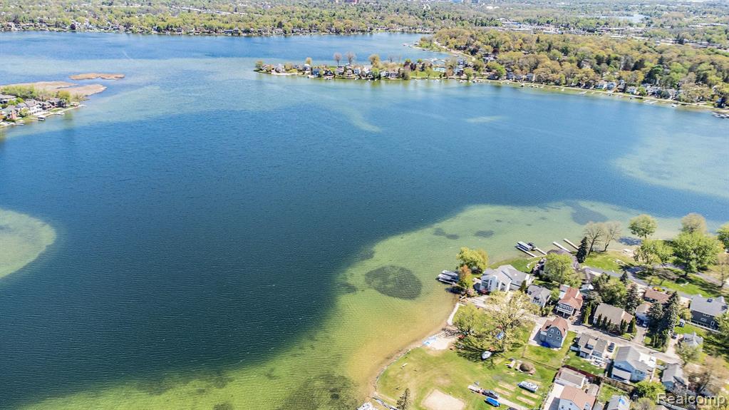 1540 KESSLER Avenue, Keego Harbor, MI 48320 — Photo 48