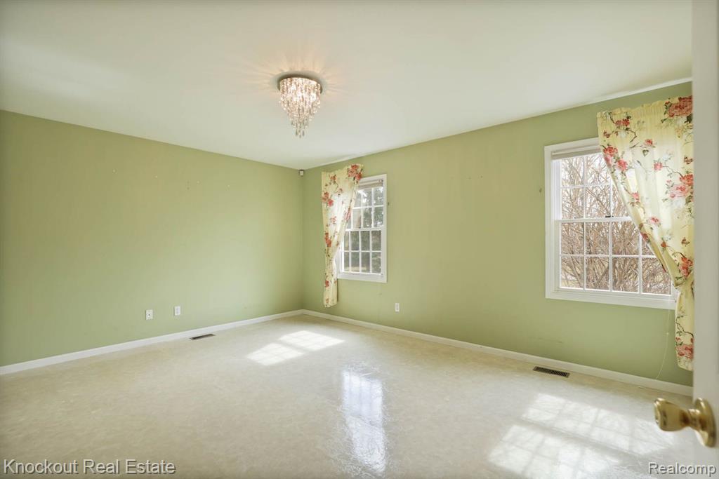 4887 CANTERBURY, Vassar, MI 48768 — Photo 23