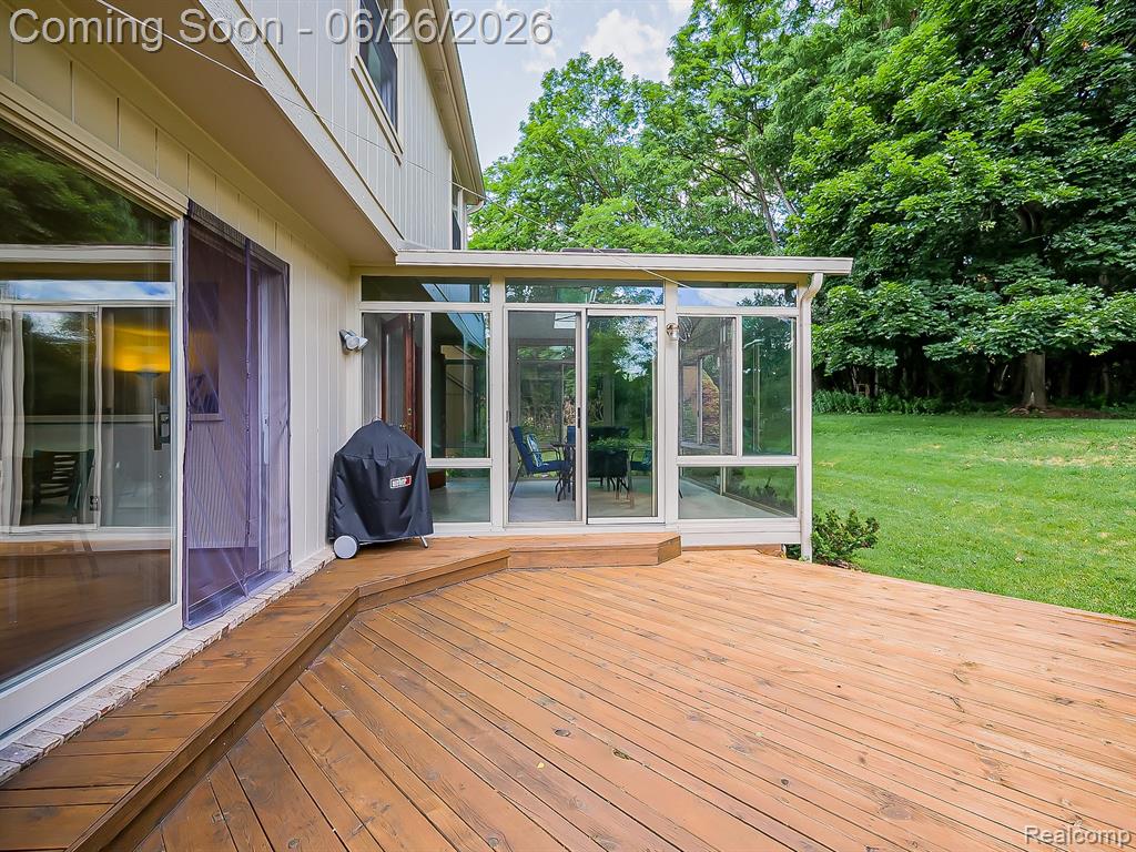 29523 Shenandoah Drive, Farmington, MI 48331 — Photo 31
