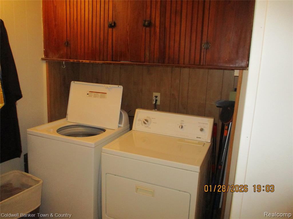 435 E Grand River Avenue, Fowlerville, MI 48836 — Photo 11