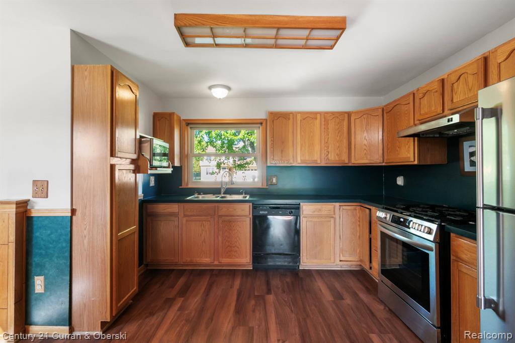 1344 Saltz Court, Canton, MI 48187 — Photo 11