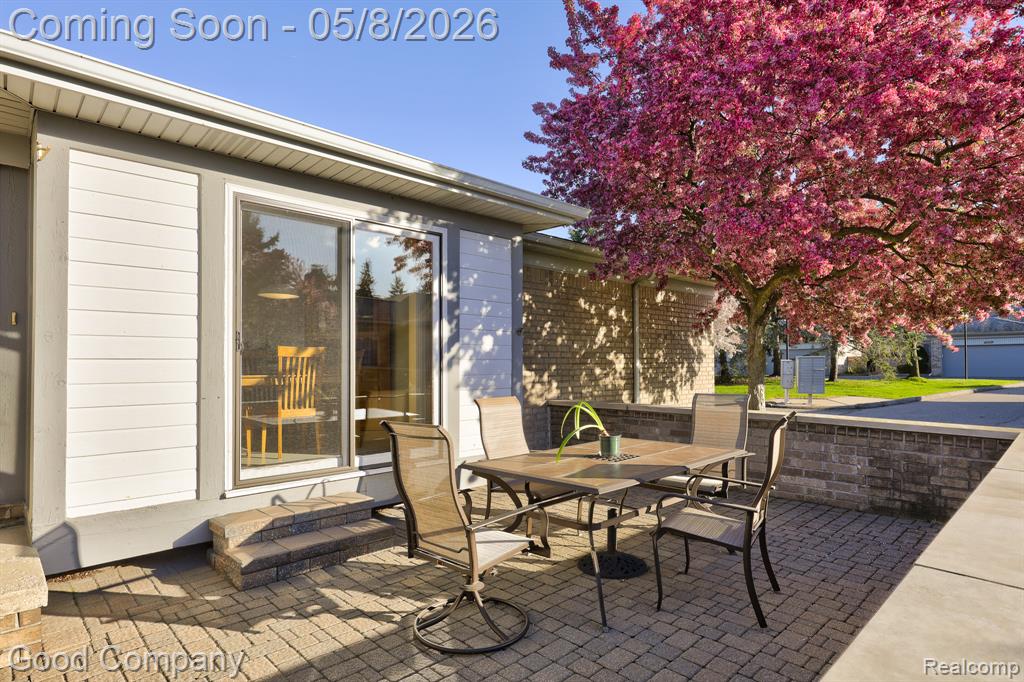 48390 Seawind Court, Utica, MI 48315 — Photo 36