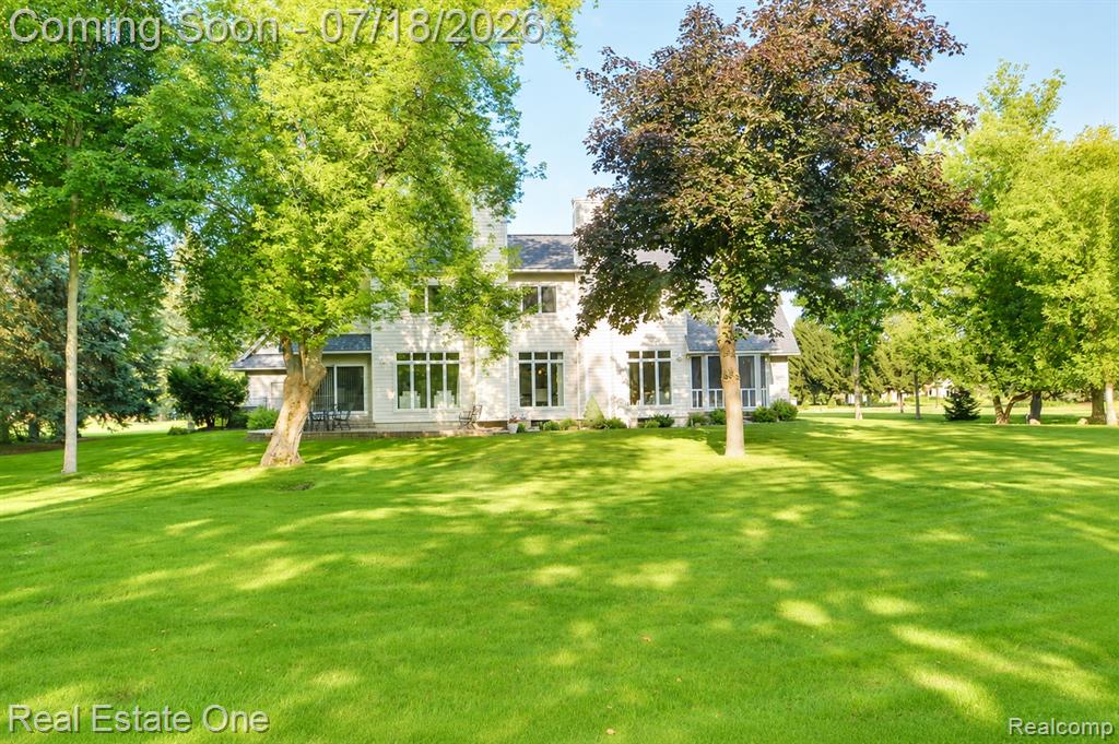716 Bristol Lane, Orion, MI 48348 — Photo 37