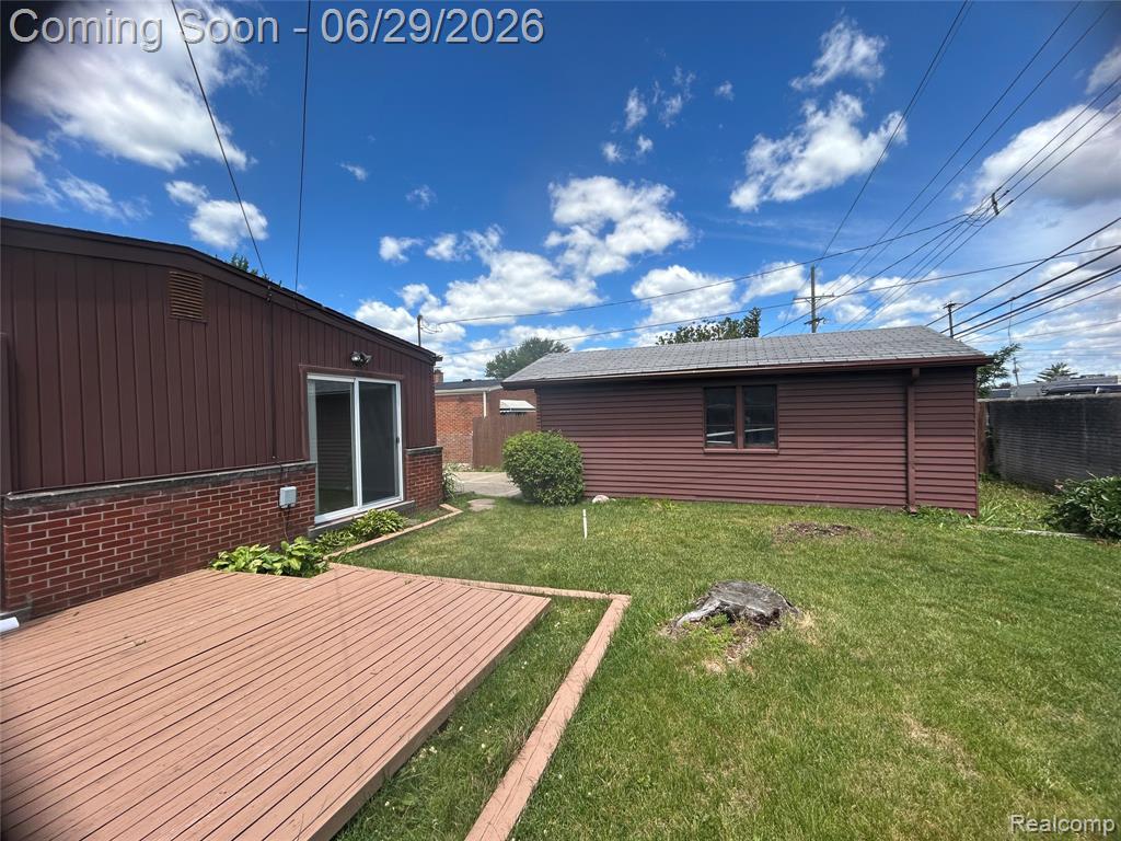 30124 Garry Avenue, Madison Heights, MI 48071 — Photo 17