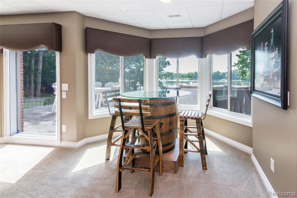 3166 W Beach Lake Drive, Milford, MI, 48380