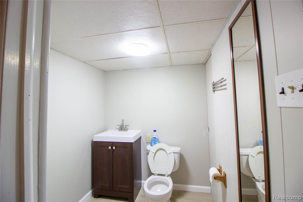 3425 Burbank Drive, Ann Arbor, MI 48105 — Photo 8