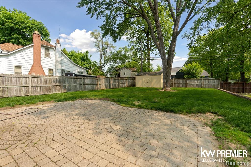 4022 Hazelett Drive, Waterford, MI 48328 — Photo 17