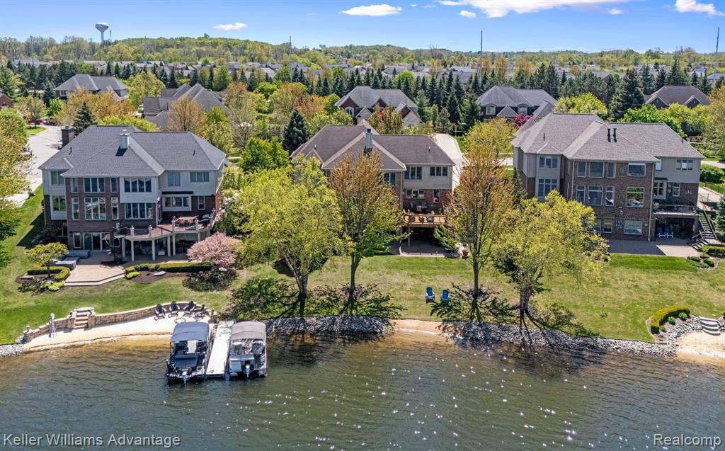 17421 Parkshore Drive, Northville, MI 48168 — Photo 55