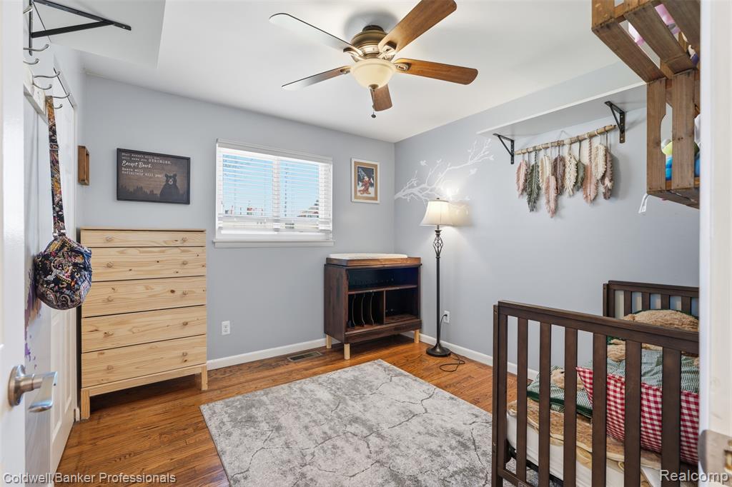 28816 Groveland Street, Madison Heights, MI 48071 — Photo 15