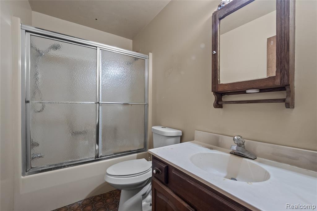 5095 Casey Road, Dryden, MI 48428 — Photo 12