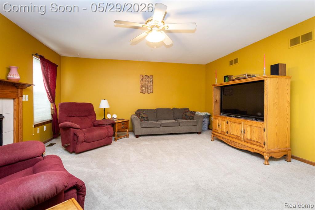 24227 Brentwood Drive, Trenton, MI 48183 — Photo 6