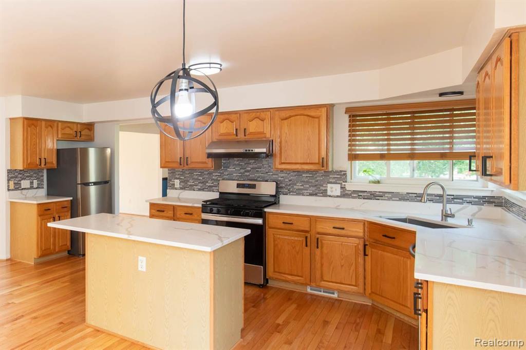 1454 AZIZ Drive, Canton, MI 48188 — Photo 23