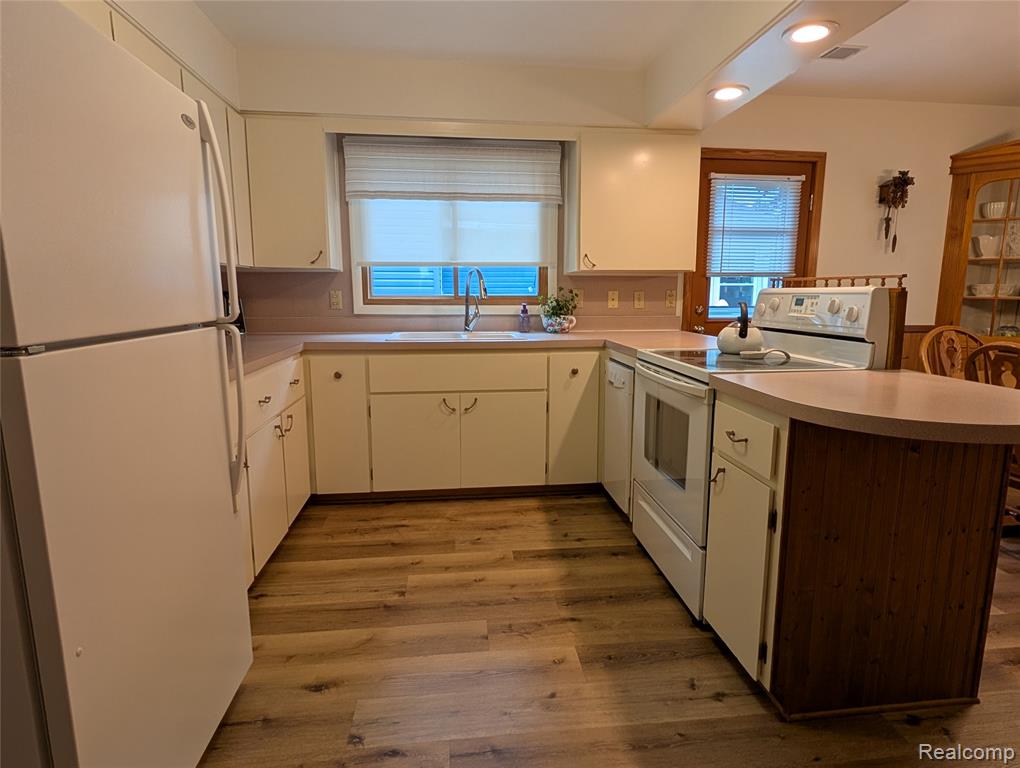 411 Cleveland Street, Bad Axe, MI 48413 — Photo 18