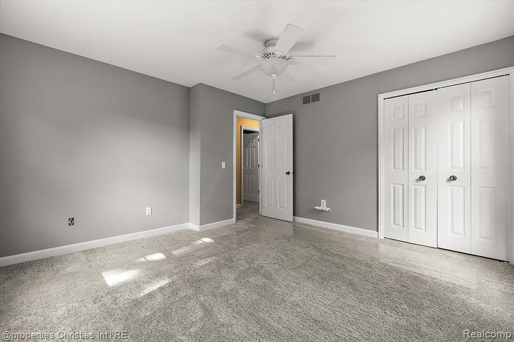 4069 Harbor Vista Drive, Orchard Lake Village, MI 48323 — Photo 36