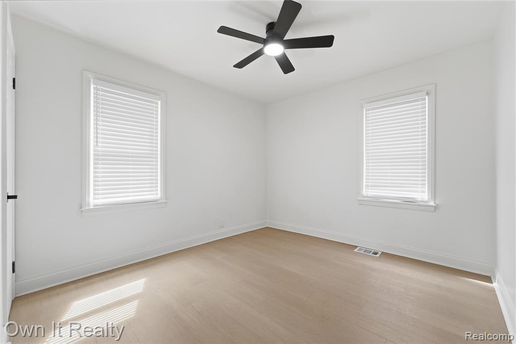 20190 Stansbury Street, Detroit, MI 48235 — Photo 16