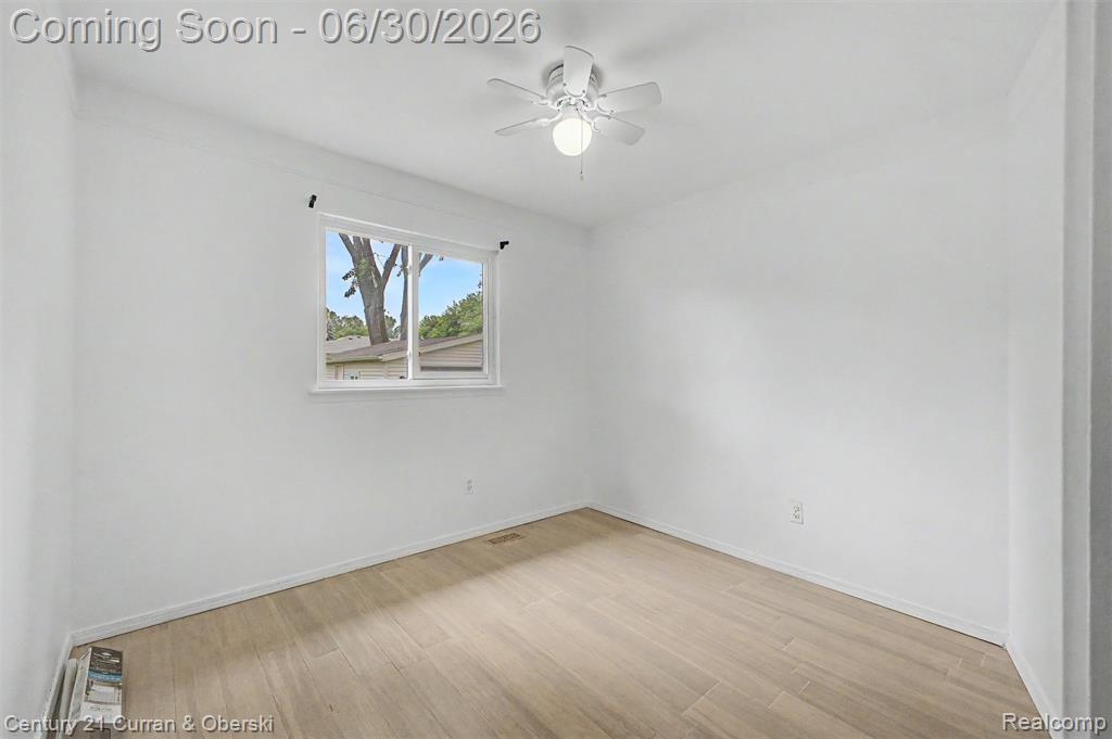 42519 Applecreek Drive, Plymouth, MI 48170 — Photo 25