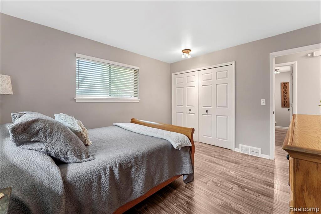 8848 Caroline Street, Taylor, MI 48180 — Photo 21