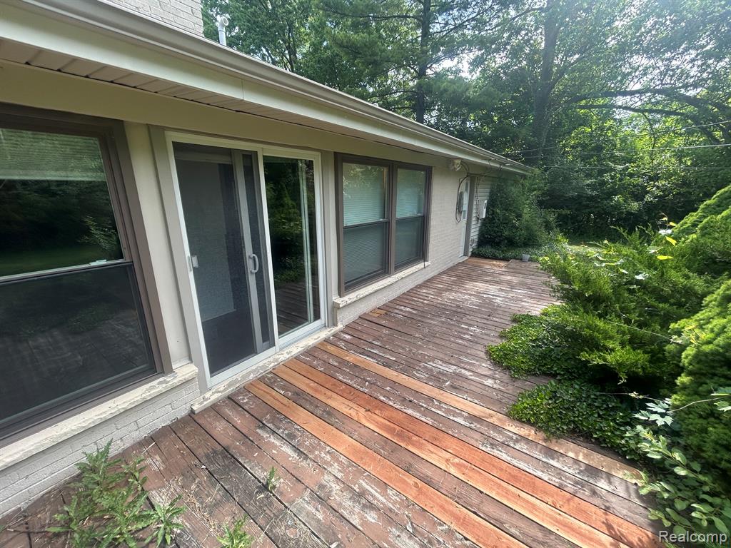 5303 W Briarcliff Knoll Drive, West Bloomfield, MI — Photo 28