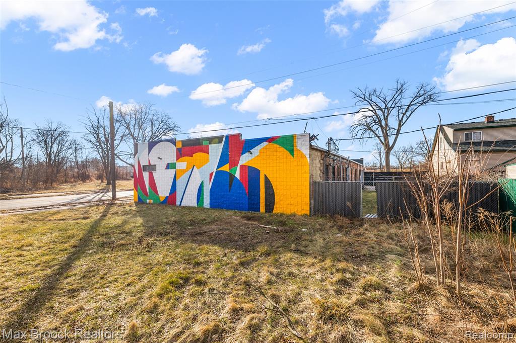 12501 Chalmers Street, Detroit, MI 48205 — Photo 12