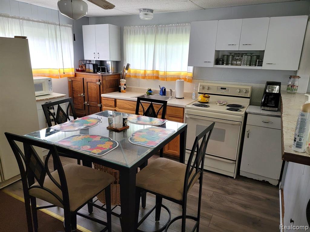 4521 ARDEN PARK Drive, MI — Photo 4