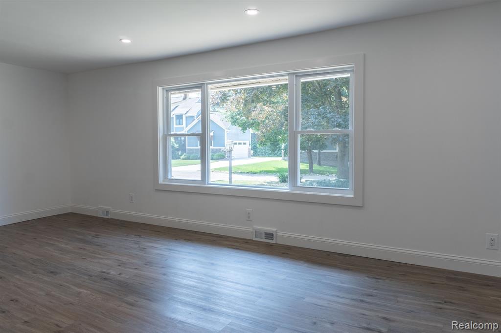 46236 SUNSET Street, Northville, MI 48167 — Photo 12