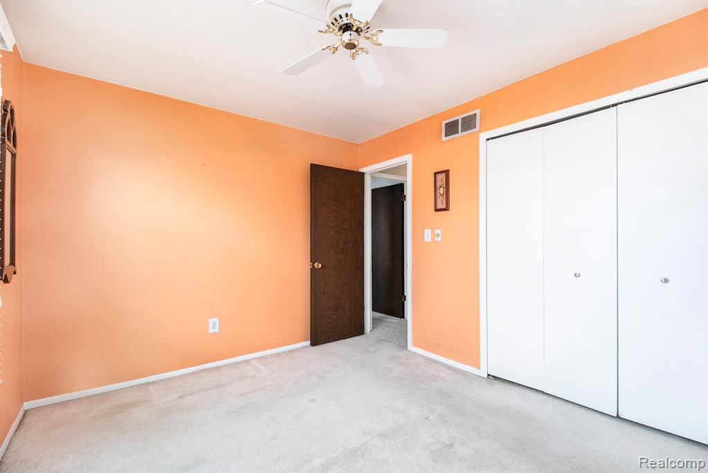 4621 Leisure Lane, Trenton, MI 48183 — Photo 19