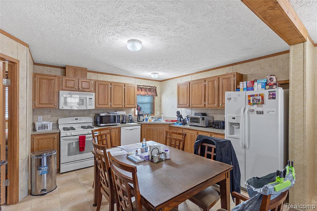 111 Riviera, Oakland, MI 48371 — Photo 4