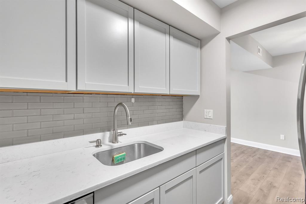 6964 Harvard Lane, Canton, MI 48187 — Photo 15